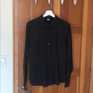 Woven slim fit shirt black and white pin stripe